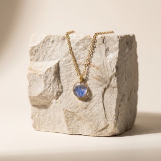 Naszyjnik z żywicy Mini Chabry złociste