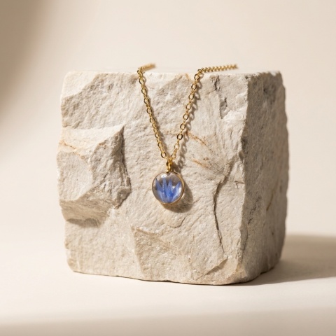 Naszyjnik z żywicy Mini Chabry złociste