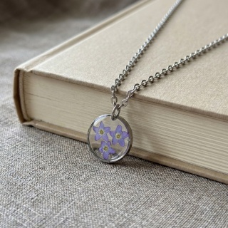 Naszyjnik z żywicy Niezapominajki trio srebrne