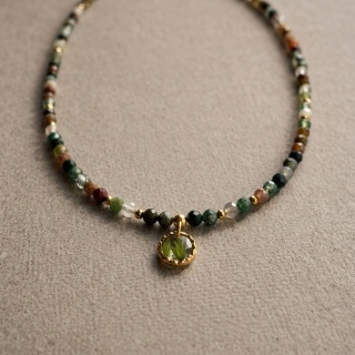 Naszyjnik z żywicy z kamieniami Florastone paproć i agat indyjski