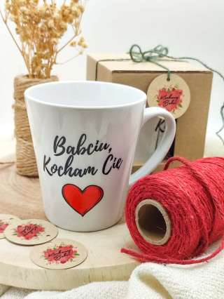 Kubek ceramiczny z nadrukiem kocham cię prezent dla babci na Dzień Babci