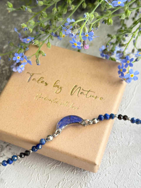 Bransoletka z żywicy z kamieniami Florastone Srebrzysty Księżyc Chaber, lapis lazuli i turmalin Bransoletka z żywicy z kamieniami Florastone Srebrzysty Księżyc Chaber, lapis lazuli i turmalin