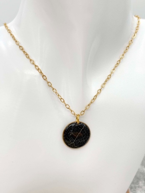 Naszyjnik z żywicy Czarnaa Esencja liścia