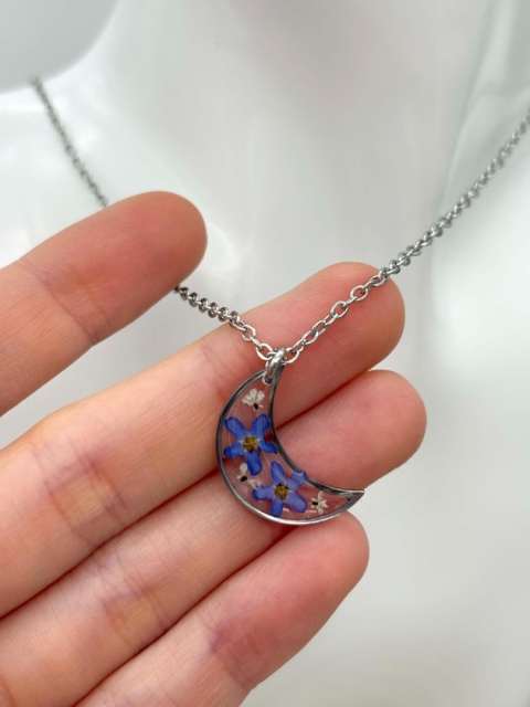 Naszyjnik z żywicy księżyc Niezapominajki