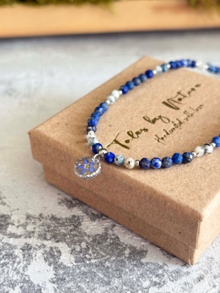 Naszyjnik z żywicy z kamieniami Florastone Niezapominajka, lapis lazuli i k2