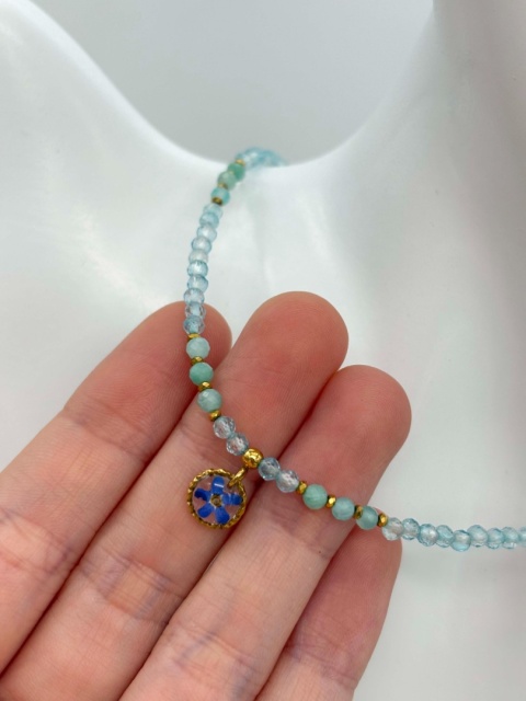 Naszyjnik z żywicy z kamieniami Florastone Niezapominajka, topaz i amazonit