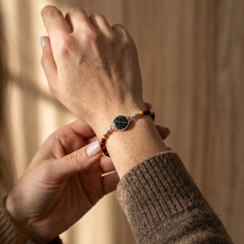 Bransoletka z żywicy z kamieniami Florastone Esencja liścia i mokait