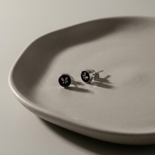 Kolczyki sztyfty Mini nocne kwiaty dzikiej marchwi