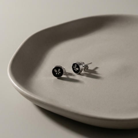 Kolczyki sztyfty Mini nocne kwiaty dzikiej marchwi