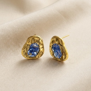 Kolczyki sztyfty z żywicy z zatopionymi kwiatami Rozkwit geometryczne chabry złote