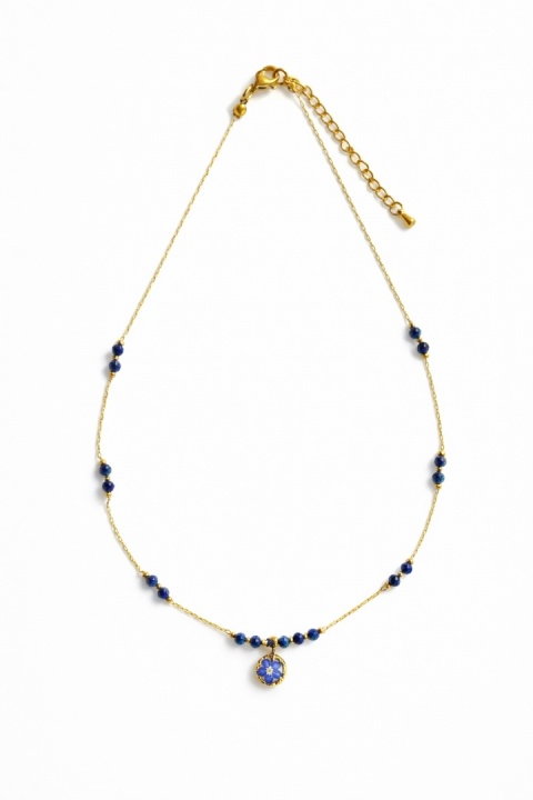 Naszyjnik z żywicy Aura z suszoną niezapominajką i lapis lazuli