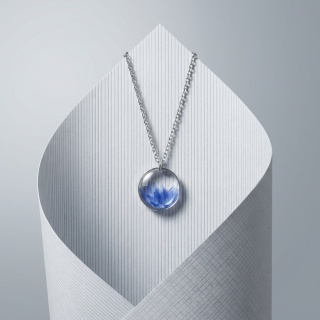 Naszyjnik z żywicy Chabry srebrzyste