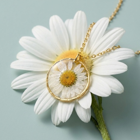 Naszyjnik z żywicy Magiczna złocista margaretka