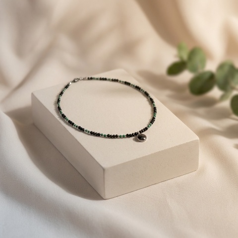 Naszyjnik z żywicy z kamieniami Florastone Esencja liścia i i turmalin i malachit