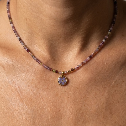 Naszyjnik z żywicy z kamieniami Florastone Niezapominajka i kolorowy turmalin