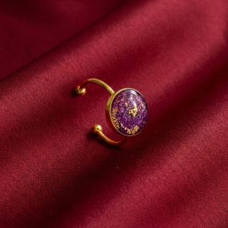 Pierścionek z żywicy regulowany Złociste Płatki piwonii